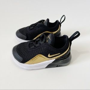 Nike Air Max Motion 2  Slip On Sneakers, Black, 5